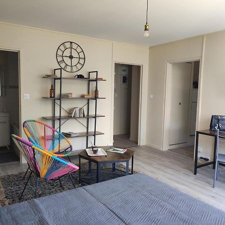 Studio - Meuble Tourisme, Trois Etoiles - 34 M2 Refait A Neuf- Residence Macon Bagian luar foto